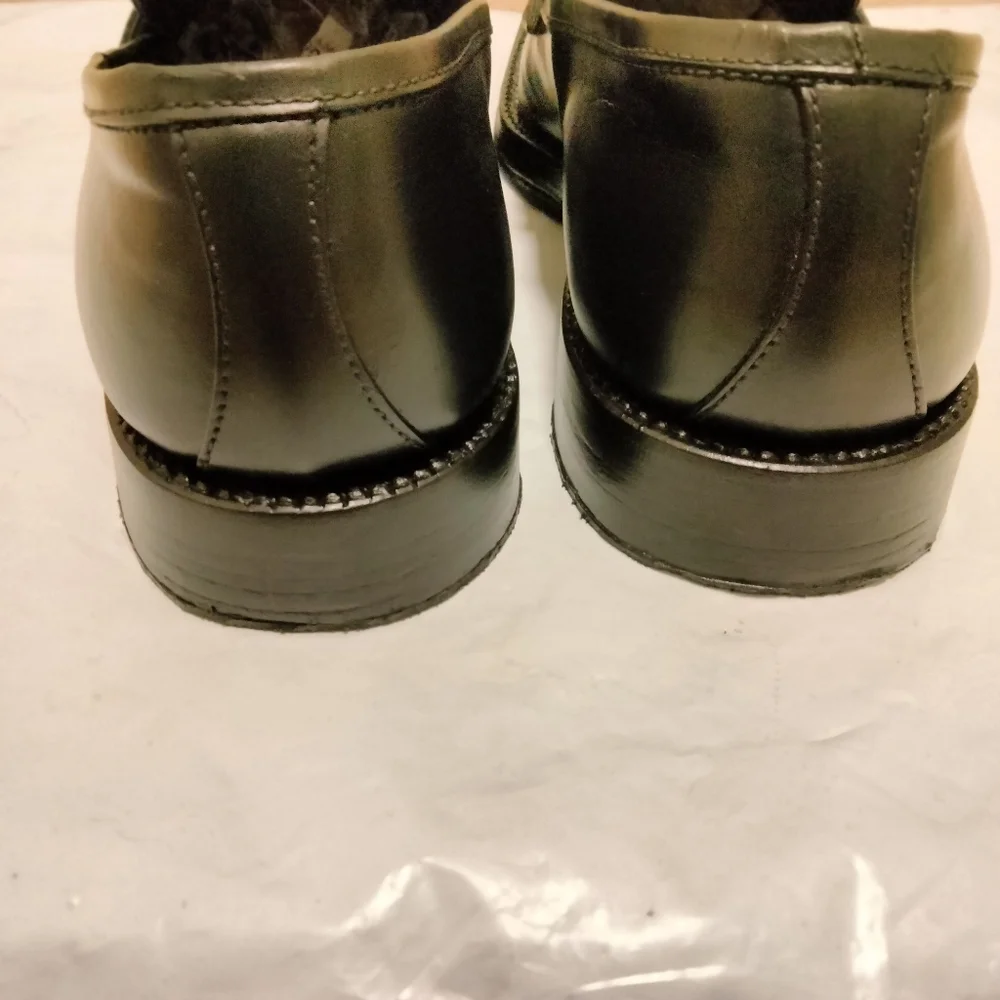 Gucci Men's Mogan Leather Penny Loafers - Picture 6 of 11